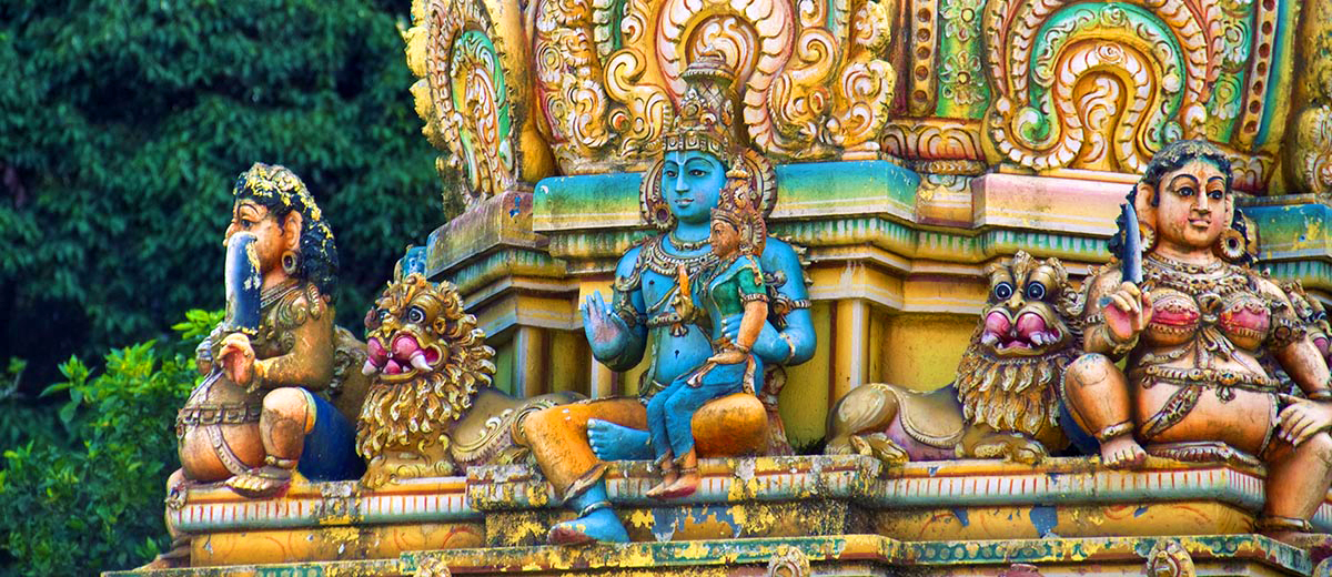 decouvrir les temples du sri lanka statues