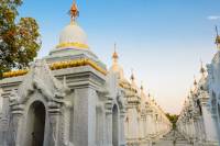 voyager en birmanie groupe temples myanmar